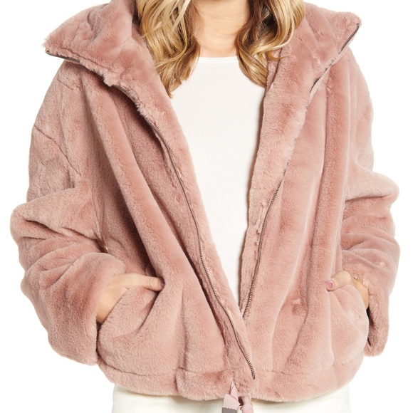 Rebecca Minkoff Jackets & Blazers - ❤️NWT REBECCA MINKOFF Faux Fur Jacket